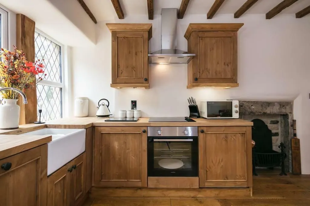 بيت للعطل Stunning Blackberry Cottage With Log Burner - Located On Haworth Main Street